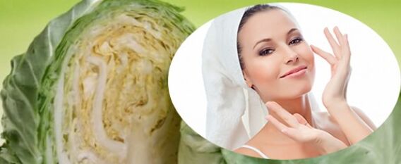 Mặt nạ với bắp cải để làm căng da
